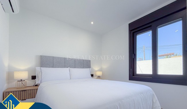 Begagnad - Villa - Torrevieja - Los Balcones