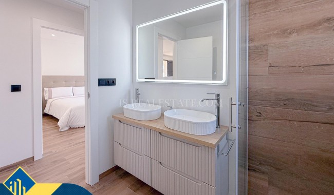 Begagnad - Villa - Torrevieja - Los Balcones