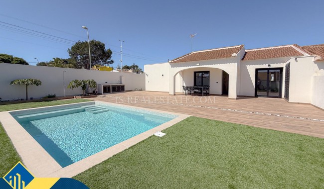 Begagnad - Villa - Torrevieja - Los Balcones