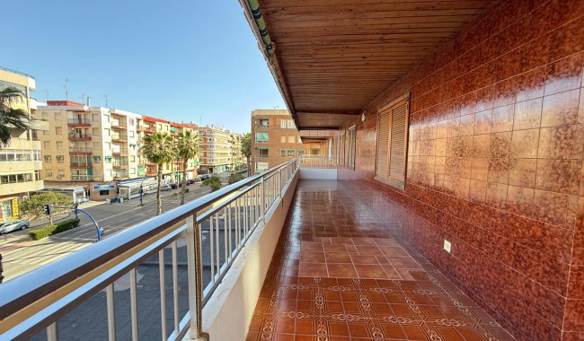 Begagnad - Lägenhet - Torrevieja - Acequion