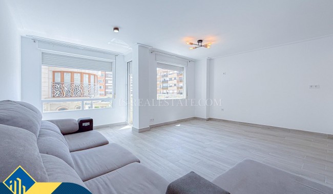 Segunda mano - Apartamento - Torrevieja - Paseo maritimo