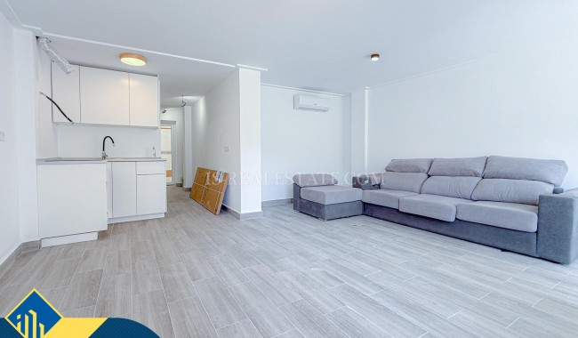 Segunda mano - Apartamento - Torrevieja - Paseo maritimo