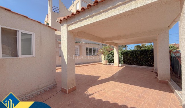 Brukt - Villa - Torrevieja - El Limonar