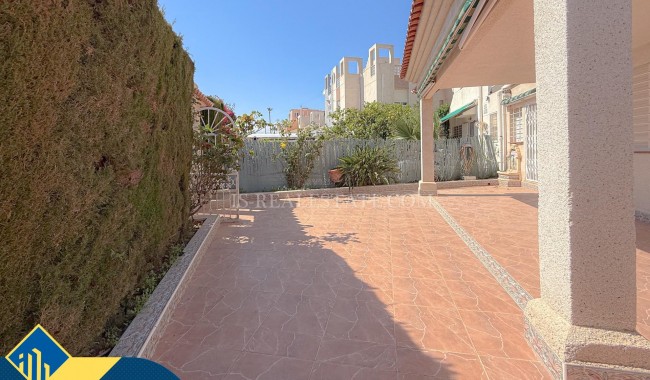 Brukt - Villa - Torrevieja - El Limonar