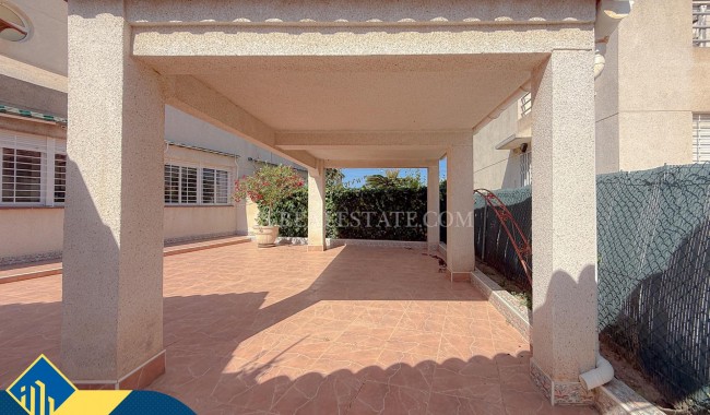 Brukt - Villa - Torrevieja - El Limonar