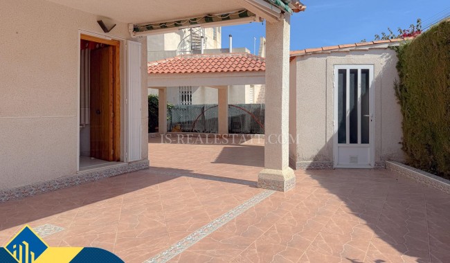 Brukt - Villa - Torrevieja - El Limonar