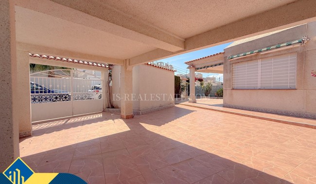 Brukt - Villa - Torrevieja - El Limonar