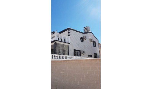 Resale - Villa - Orihuela - Lomas de Cabo Roig