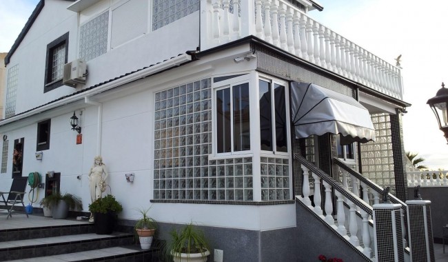 Resale - Villa - Orihuela - Lomas de Cabo Roig