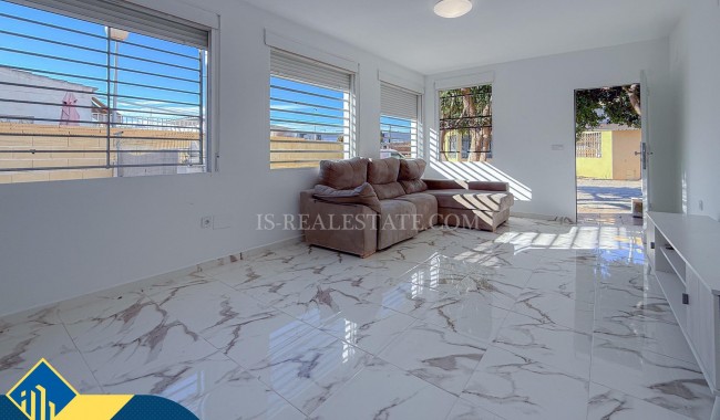 Sprzedaż - Willa - Torrevieja - Torretas