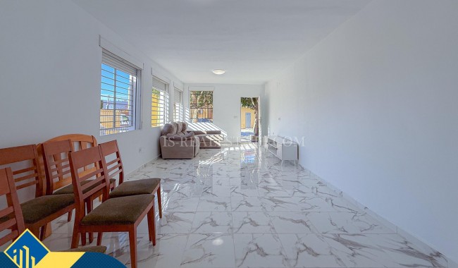 Sprzedaż - Willa - Torrevieja - Torretas