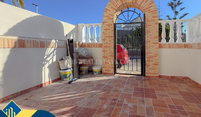 Sprzedaż - Willa - Torrevieja - Torretas