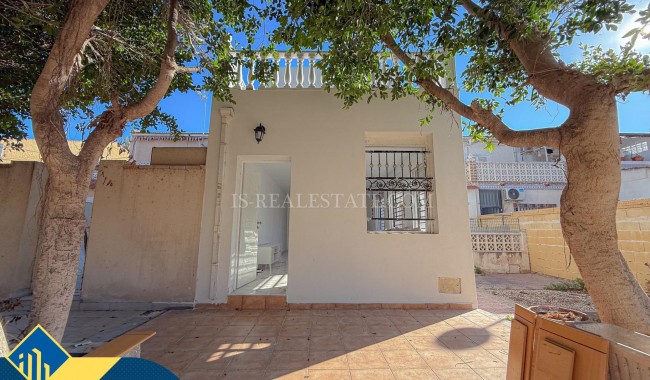 Sprzedaż - Willa - Torrevieja - Torretas