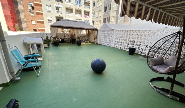 Begagnad - Lägenhet - Torrevieja - Playa de los locos