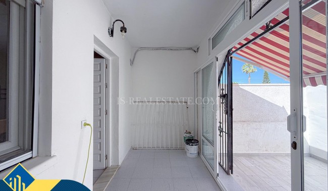 Segunda mano - Adosado - Torrevieja - Torreta florida