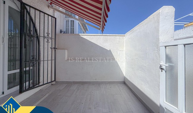 Segunda mano - Adosado - Torrevieja - Torreta florida