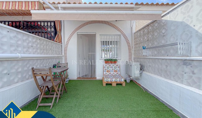 Resale - Townhouse - Torrevieja - Aguas Nuevas