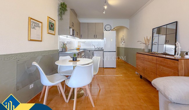 Resale - Townhouse - Torrevieja - Aguas Nuevas