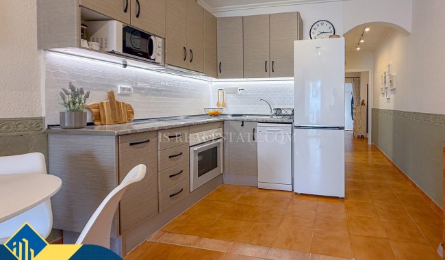 Resale - Townhouse - Torrevieja - Aguas Nuevas