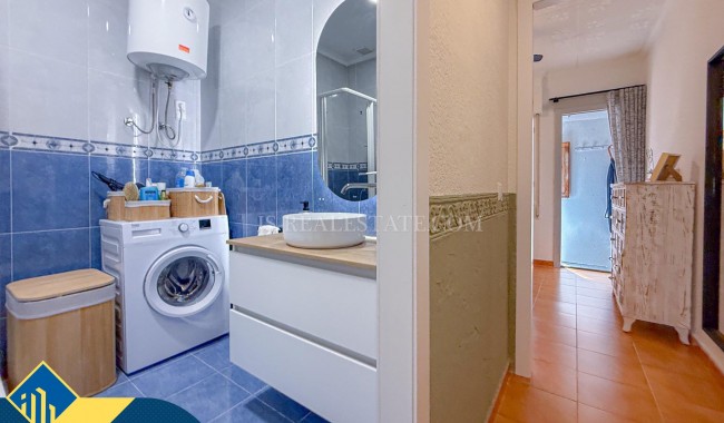 Resale - Townhouse - Torrevieja - Aguas Nuevas