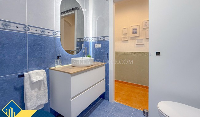 Resale - Townhouse - Torrevieja - Aguas Nuevas