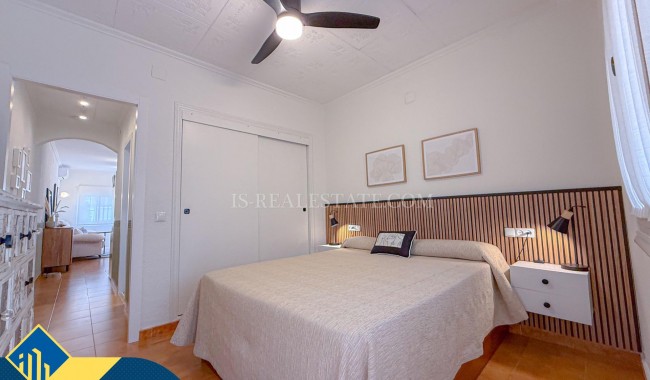 Resale - Townhouse - Torrevieja - Aguas Nuevas