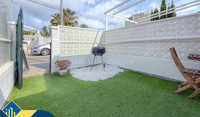 Resale - Townhouse - Torrevieja - Aguas Nuevas