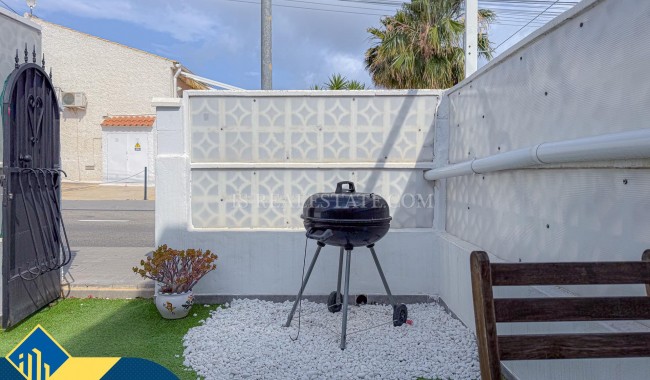 Resale - Townhouse - Torrevieja - Aguas Nuevas