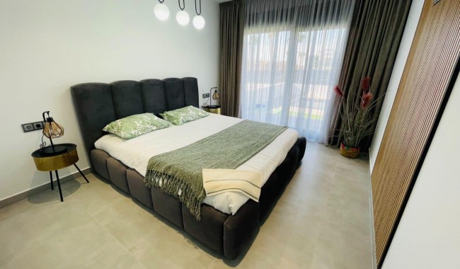 Begagnad - Villa - Torrevieja - Aguas Nuevas