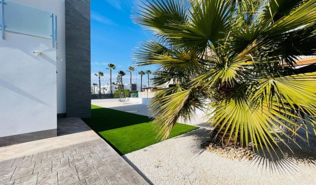 Begagnad - Villa - Torrevieja - Aguas Nuevas