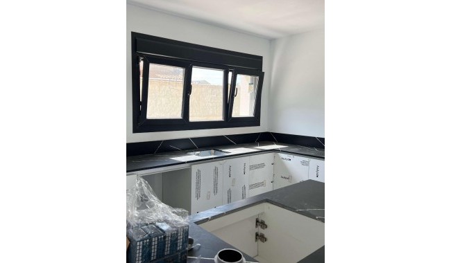 Begagnad - Villa - Torrevieja - Aguas Nuevas