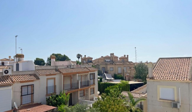 Begagnad - Villa - Torrevieja - Aguas Nuevas