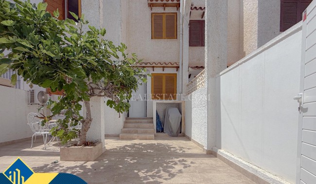 Begagnad - Radhus - Torrevieja - Calas blanca