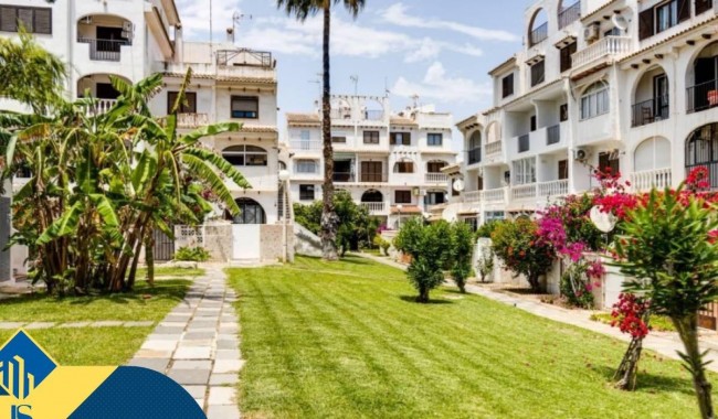 Begagnad - Radhus - Torrevieja - Calas blanca