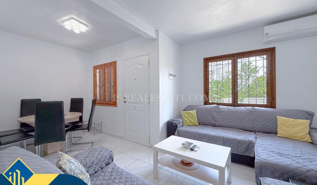 Begagnad - Radhus - Torrevieja - Calas blanca