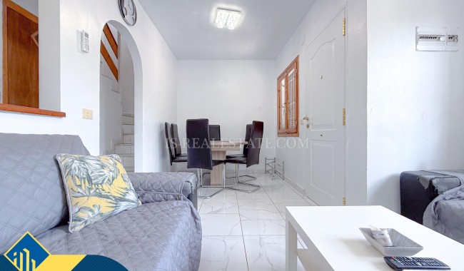 Begagnad - Radhus - Torrevieja - Calas blanca