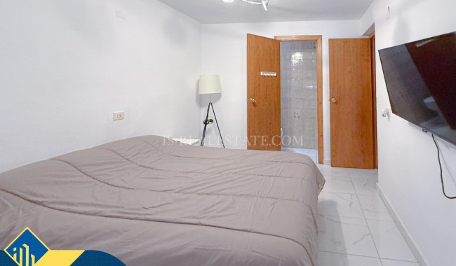 Begagnad - Radhus - Torrevieja - Calas blanca