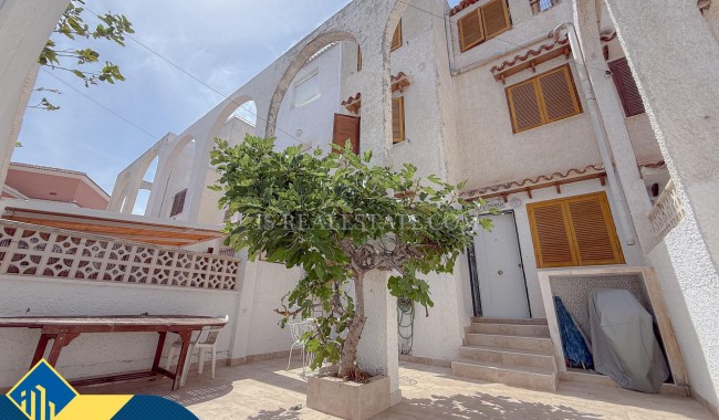 Begagnad - Radhus - Torrevieja - Calas blanca