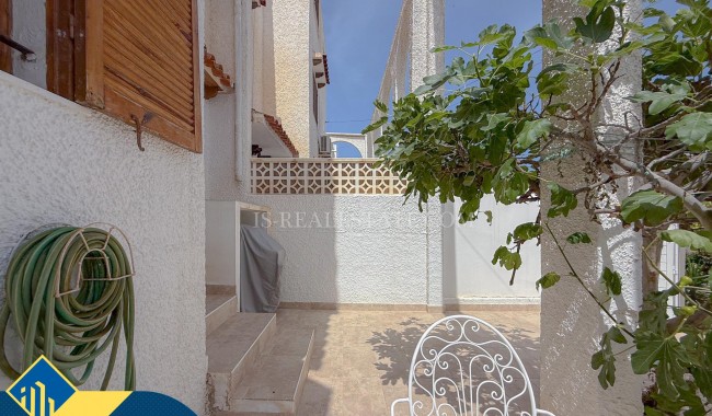 Begagnad - Radhus - Torrevieja - Calas blanca