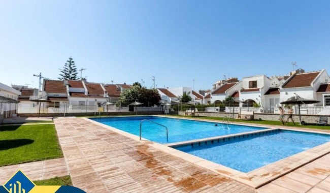 Begagnad - Radhus - Torrevieja - Calas blanca