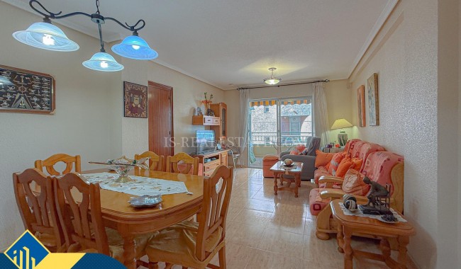 Resale - Apartment - Torrevieja - Playa de los locos