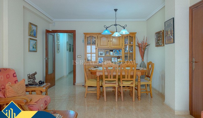 Resale - Apartment - Torrevieja - Playa de los locos