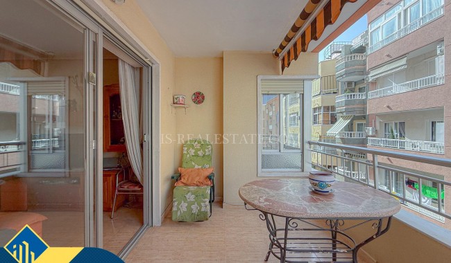 Resale - Apartment - Torrevieja - Playa de los locos