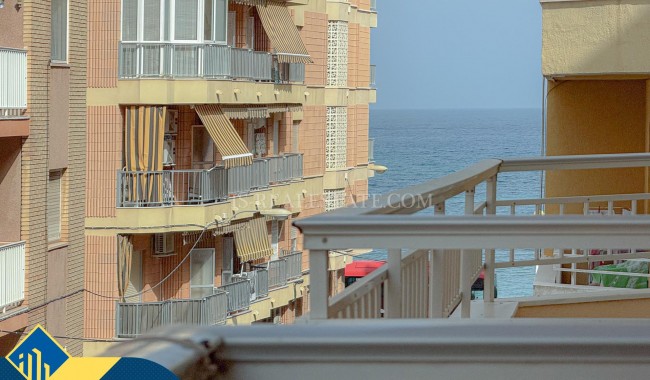 Resale - Apartment - Torrevieja - Playa de los locos