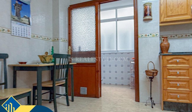 Resale - Apartment - Torrevieja - Playa de los locos