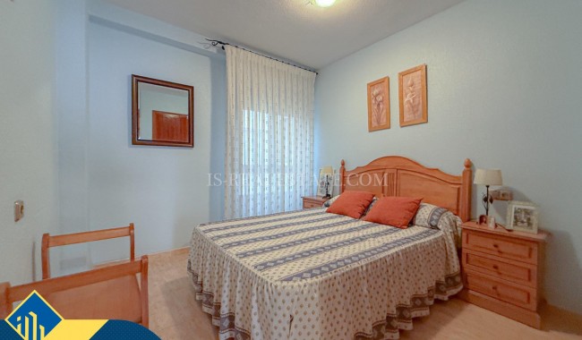 Resale - Apartment - Torrevieja - Playa de los locos