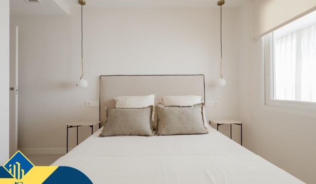 Resale - Apartment - Torrevieja - Acequion