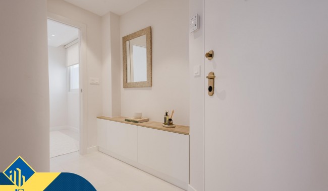 Resale - Apartment - Torrevieja - Acequion