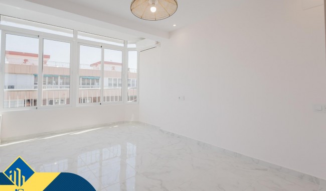 Begagnad - Lägenhet - Torrevieja - Acequion