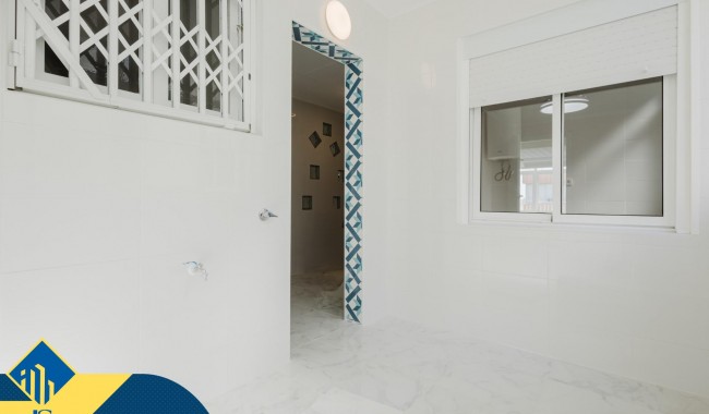 Begagnad - Lägenhet - Torrevieja - Acequion